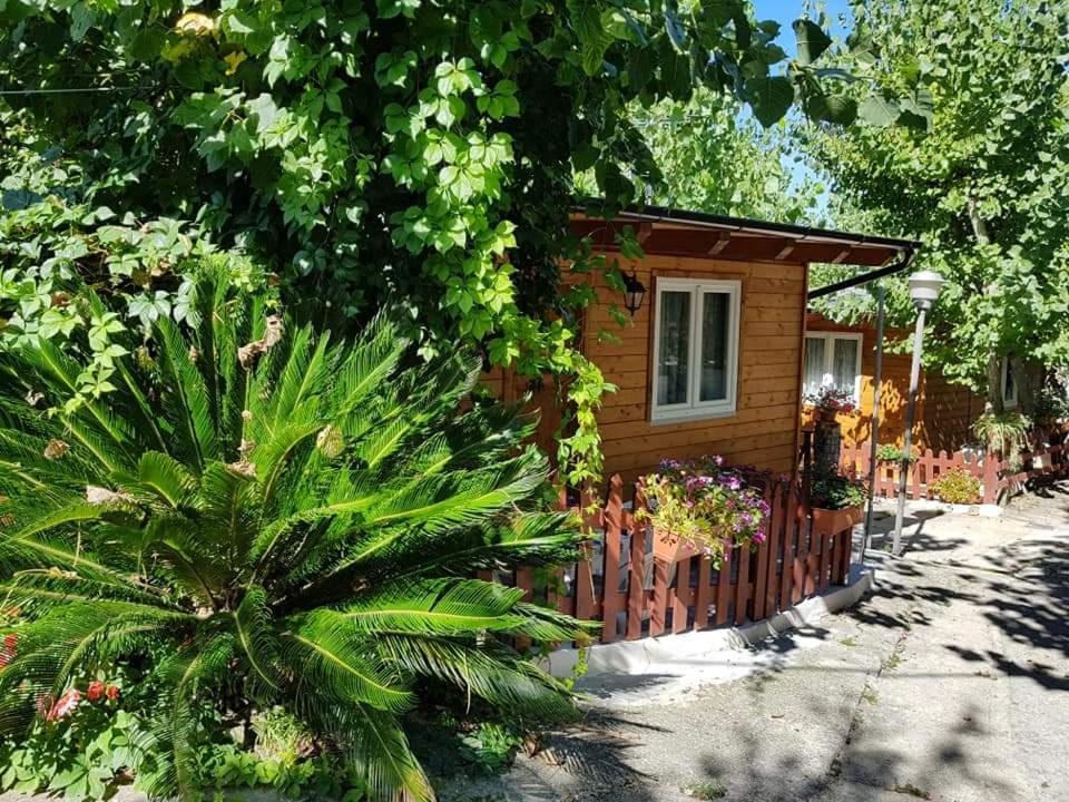 Camping Onda Azzurra Hotel Ortona Exterior photo